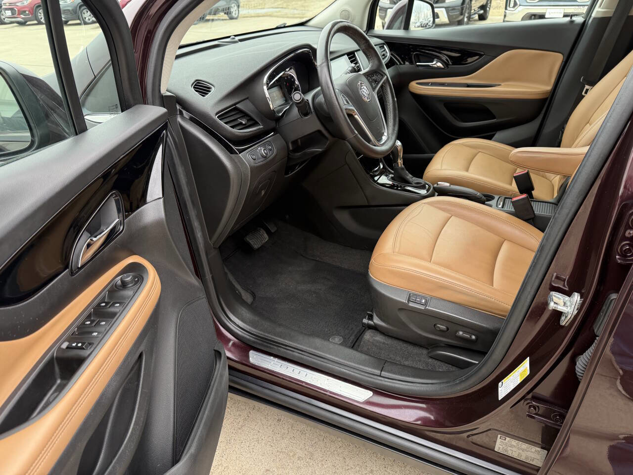 Used 2017 Buick Encore Essence image 5