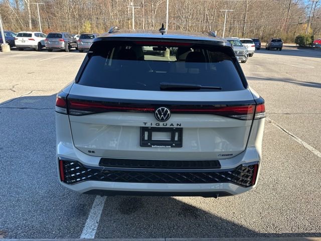 New 2026 Volkswagen Tiguan SE R-Line image 6