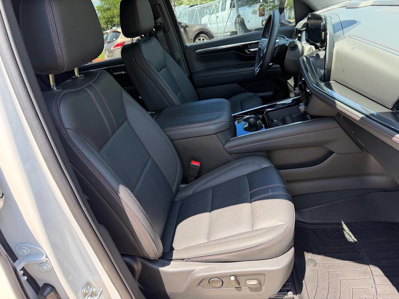 Used 2025 Chevrolet Tahoe RST w/ Comfort Package RWD image 46