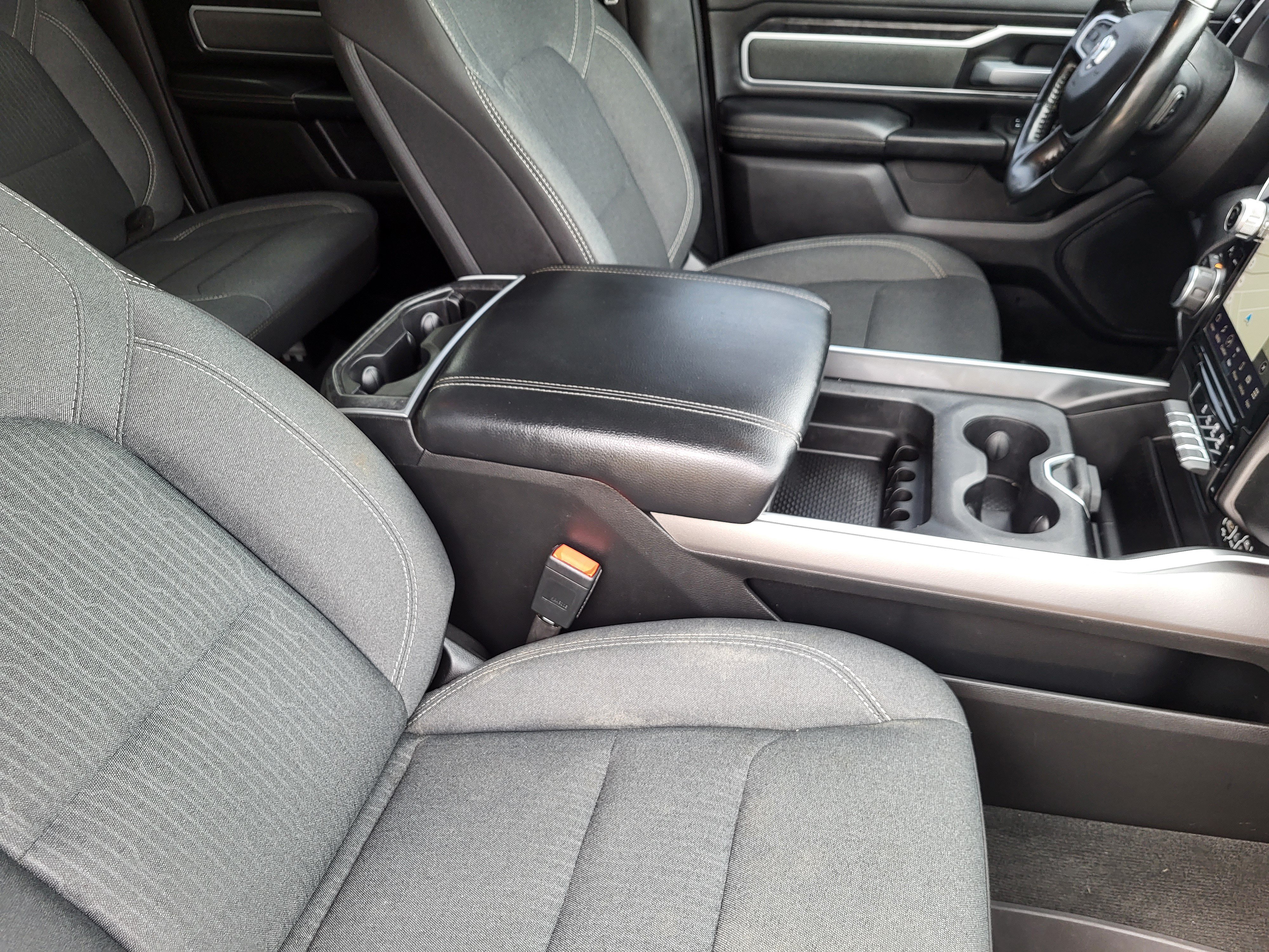 Used 2022 RAM 1500 Big Horn AWD/4WD image 14