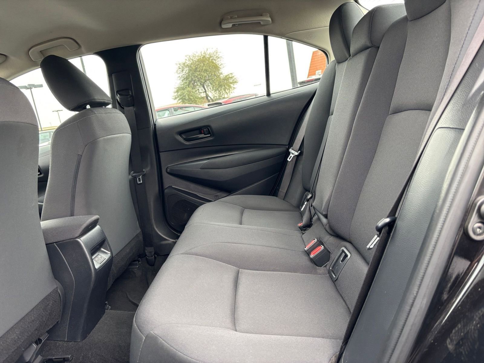 Used 2023 Toyota Corolla LE image 23