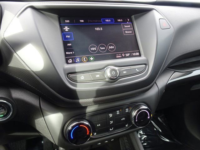 Certified 2022 Chevrolet TrailBlazer LT w/ Driver Confidence Package image 17