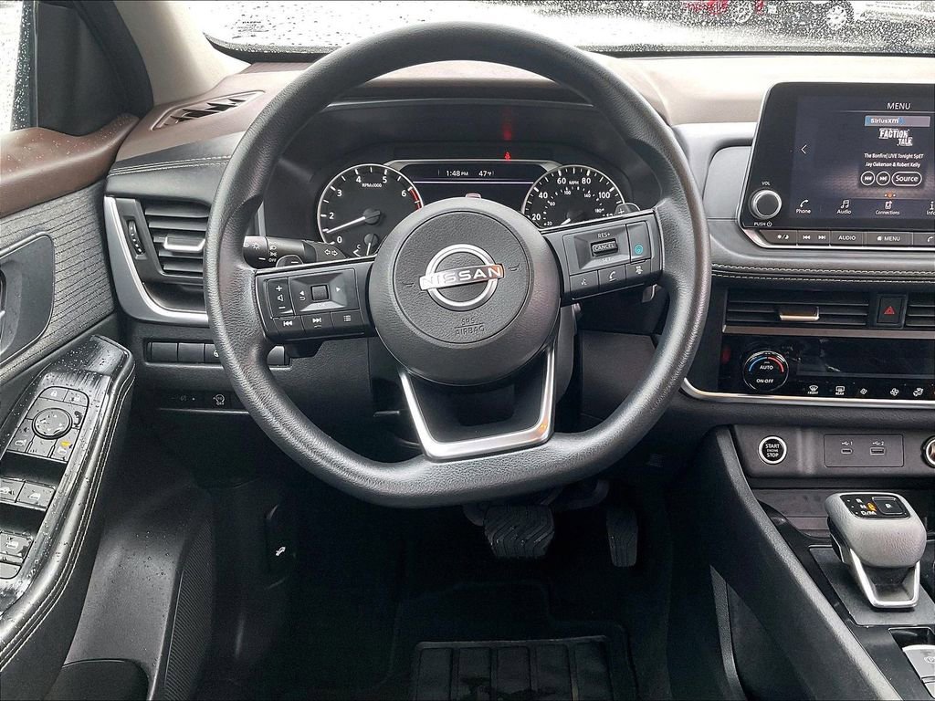 Used 2023 Nissan Rogue SV AWD/4WD image 17