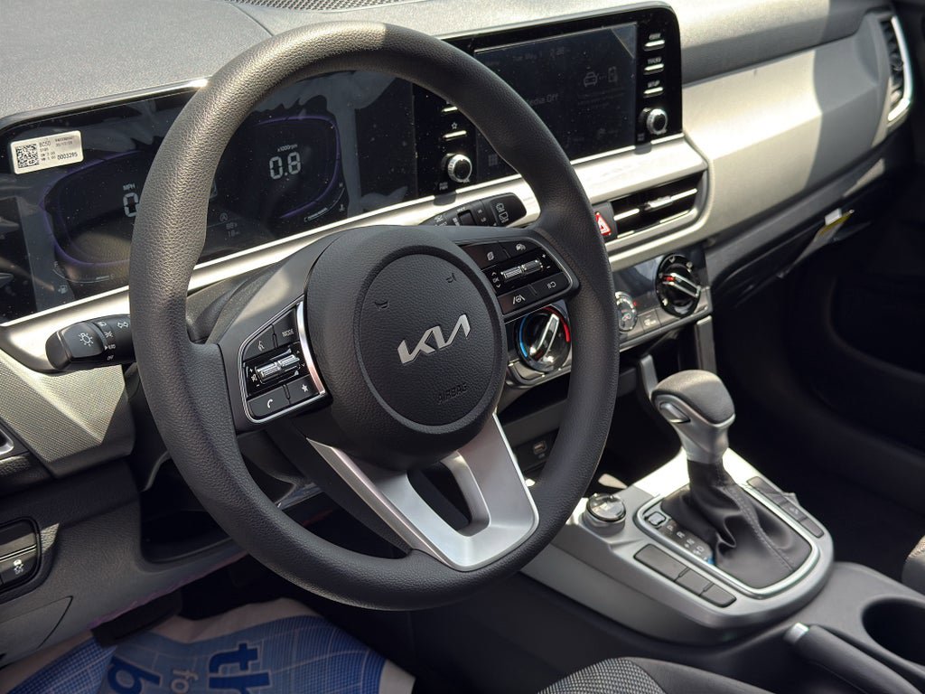 New 2026 Kia Seltos LX FWD image 21