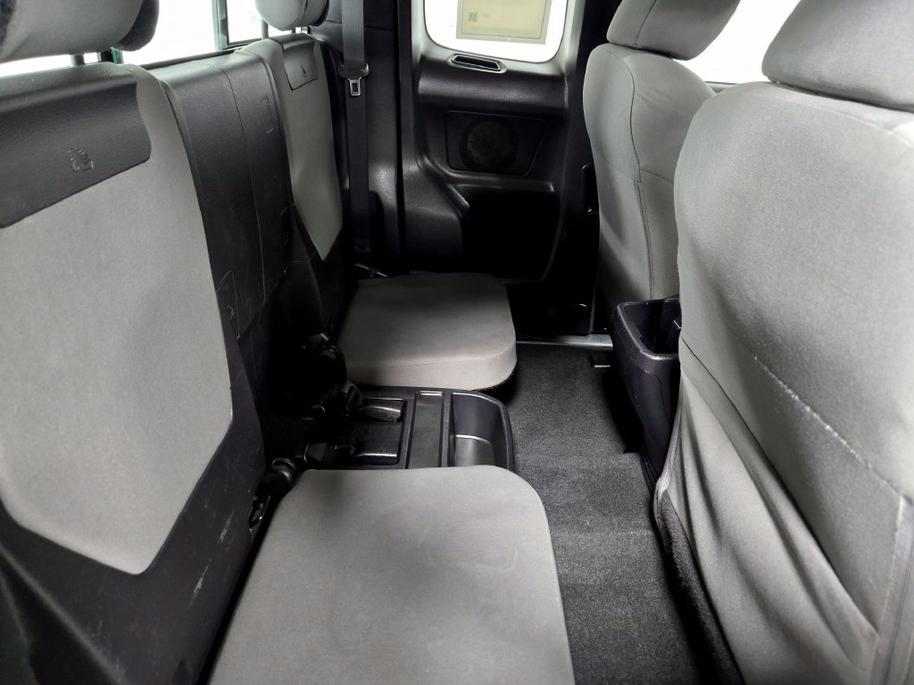 Used 2017 Toyota Tacoma SR RWD image 44