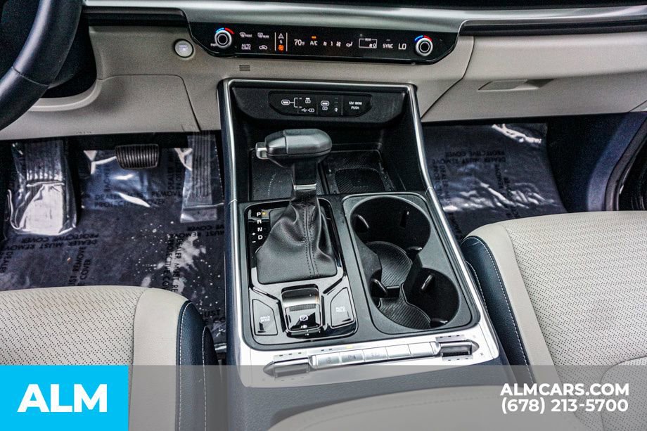 Used 2025 Kia Carnival SX Prestige image 47