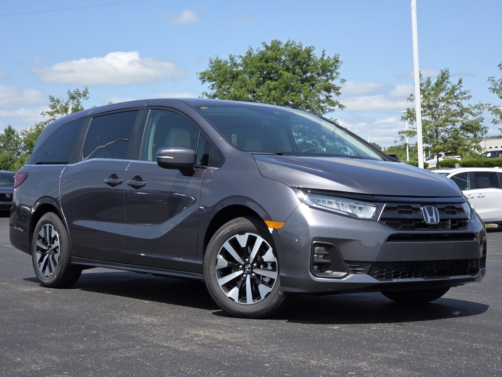 New 2026 Honda Odyssey EX-L image 2