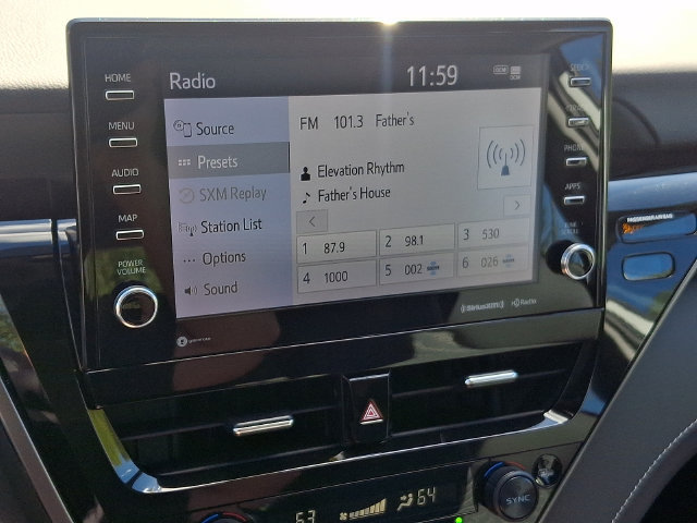 Used 2023 Toyota Camry SE w/ Cold Weather Package FWD image 28
