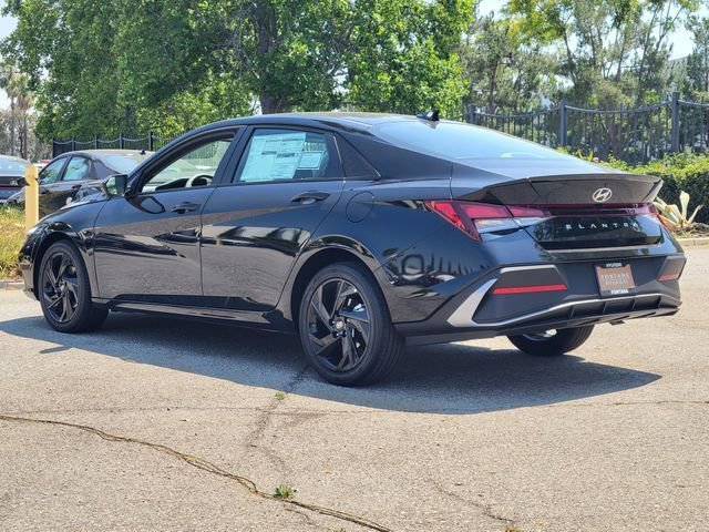 New 2026 Hyundai Elantra Sport FWD image 3