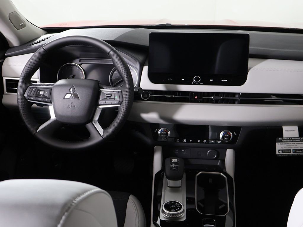 New 2025 Mitsubishi Outlander SE AWD/4WD image 36
