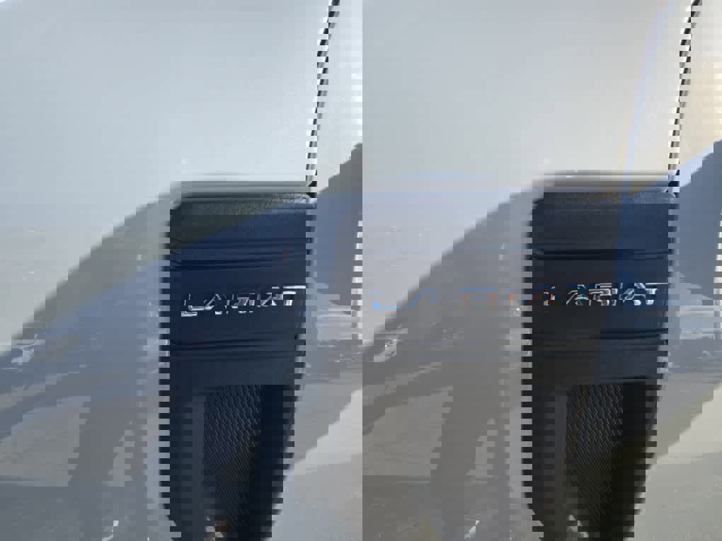 Used 2025 Ford Maverick Lariat w/ 4K Tow Package image 15