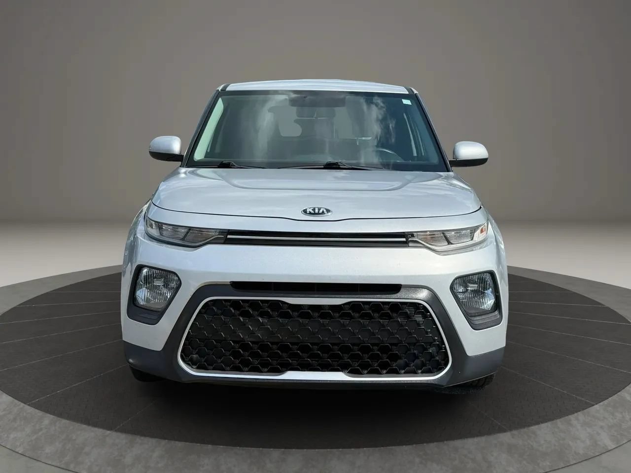 Used 2020 Kia Soul LX FWD image 2