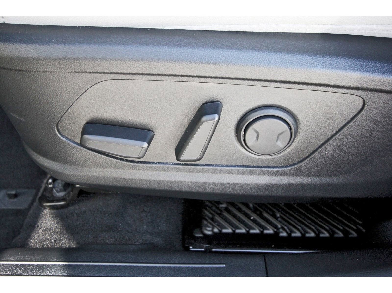 Certified 2025 Hyundai Santa Cruz Limited image 29