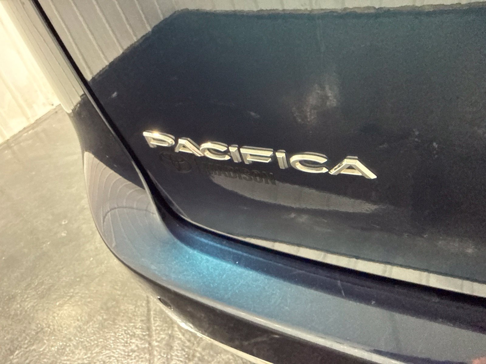 Used 2022 Chrysler Pacifica Touring-L AWD/4WD image 54
