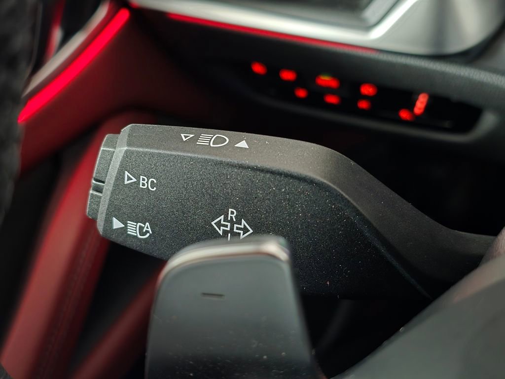 Certified 2023 BMW 430i xDrive Convertible w/ M Sport Package image 33