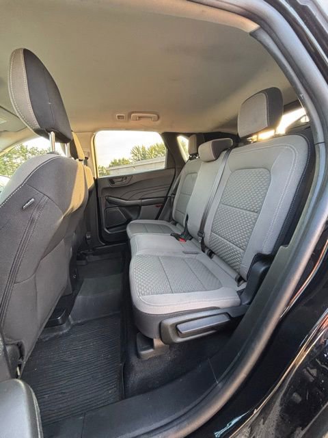 Used 2022 Ford Escape SE image 12