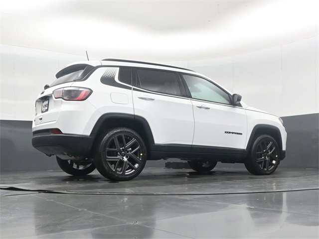 New 2026 Jeep Compass Latitude image 39