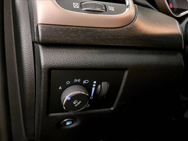 Used 2017 Jeep Grand Cherokee Laredo w/ Quick Order Package 23E AWD/4WD image 30
