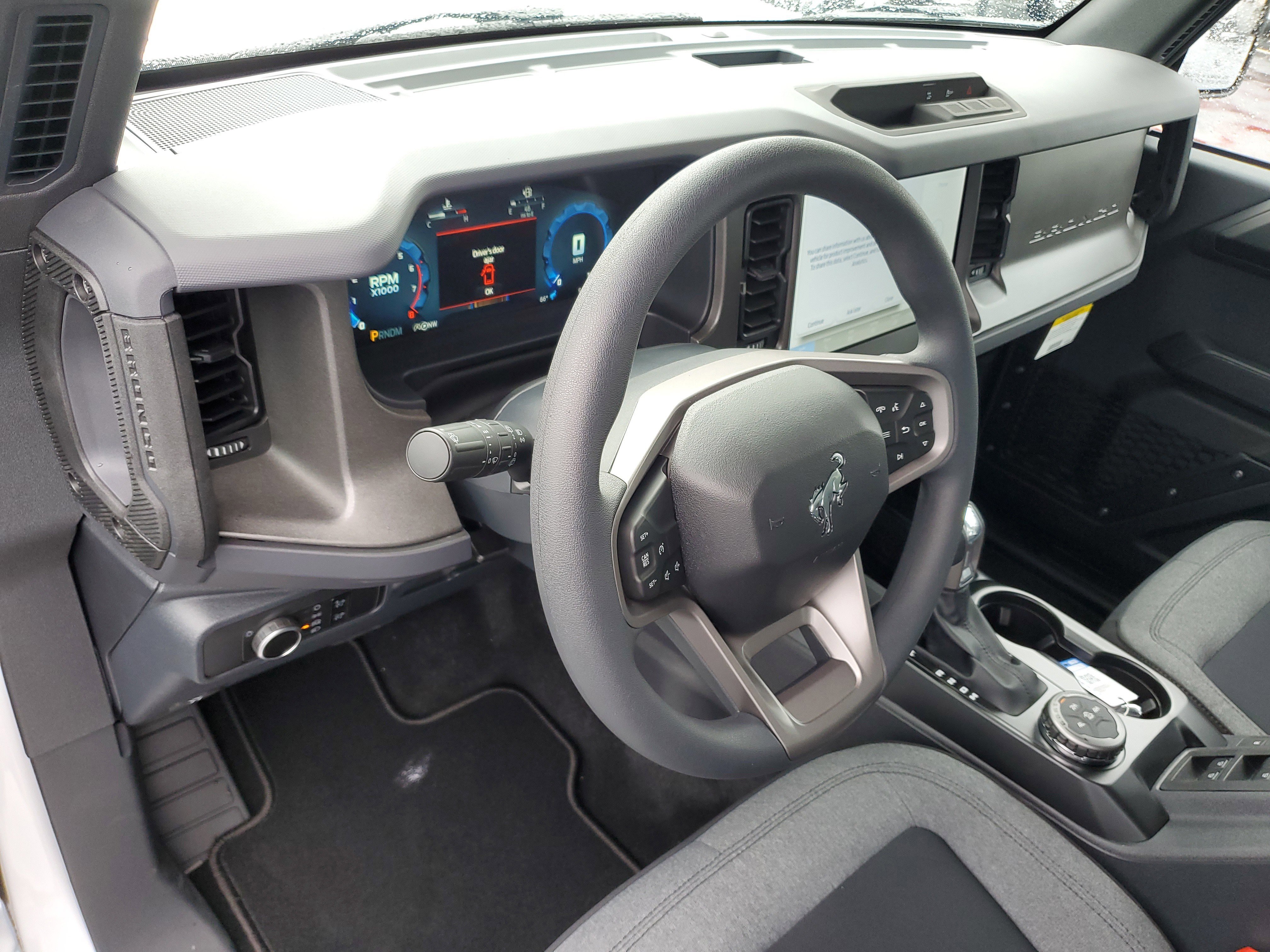 New 2025 Ford Bronco Base image 20