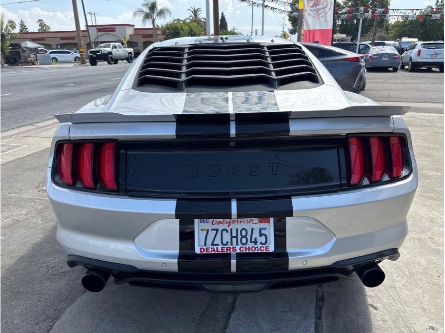 Used 2018 Ford Mustang Premium RWD image 7