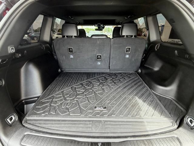 Used 2025 Jeep Grand Cherokee Altitude AWD/4WD image 18