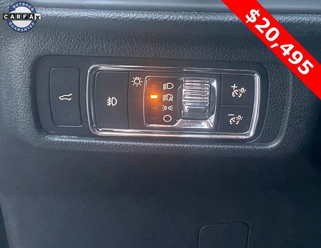 Used 2020 Lincoln Corsair Reserve image 14