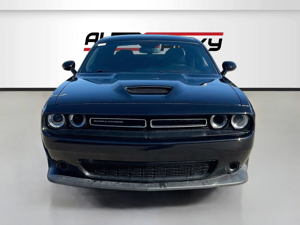 Used 2023 Dodge Challenger R/T RWD image 2