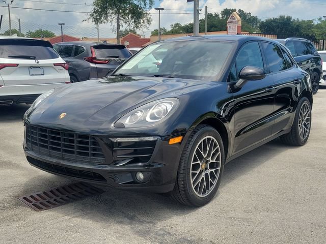 Used 2018 Porsche Macan Sport Edition AWD/4WD image 3