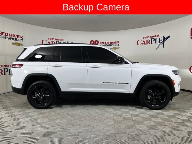 Used 2023 Jeep Grand Cherokee Limited w/ Black Appearance Package RWD image 10