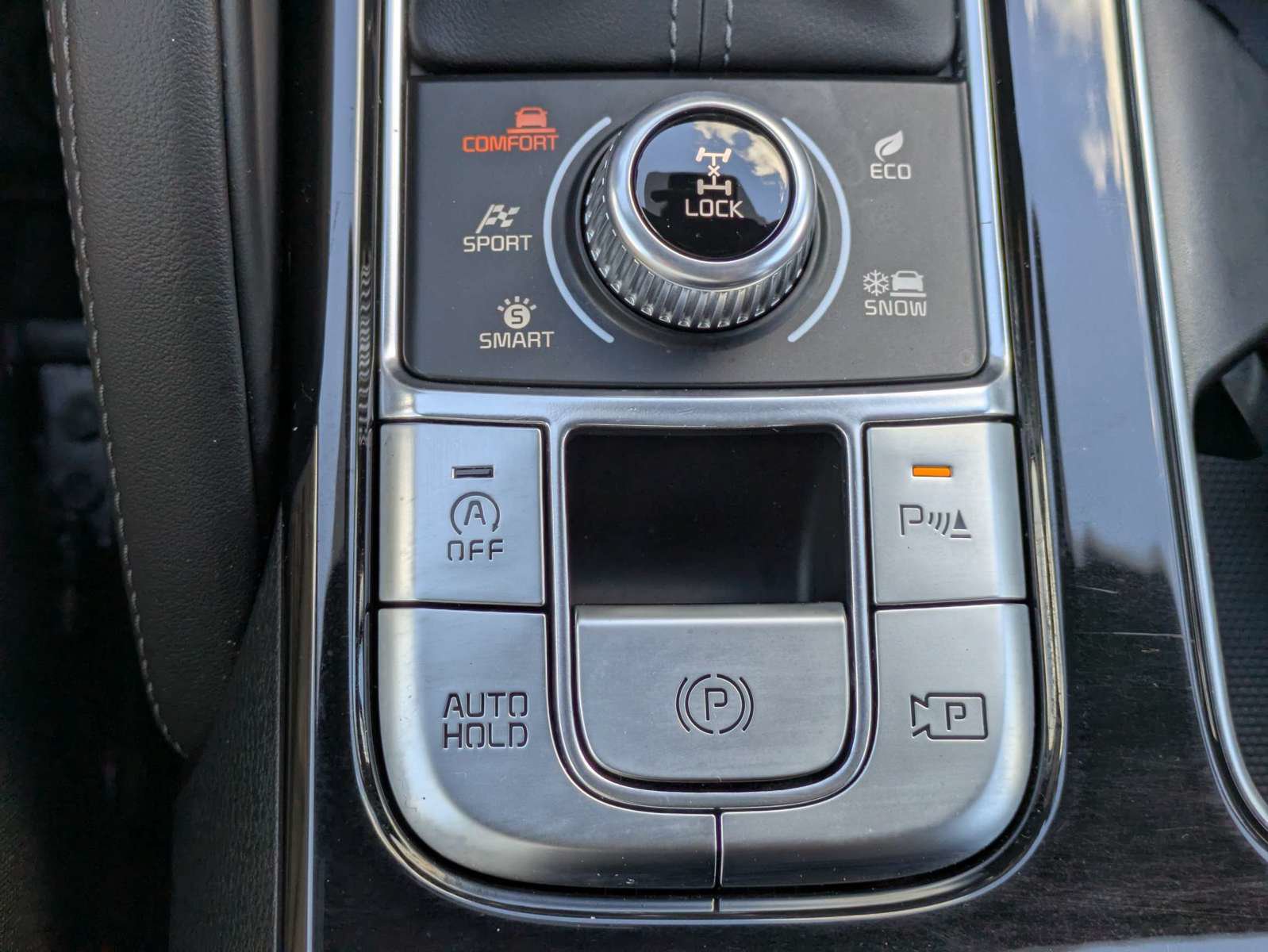 Certified 2024 Kia Telluride SX Prestige X-Line AWD/4WD image 30