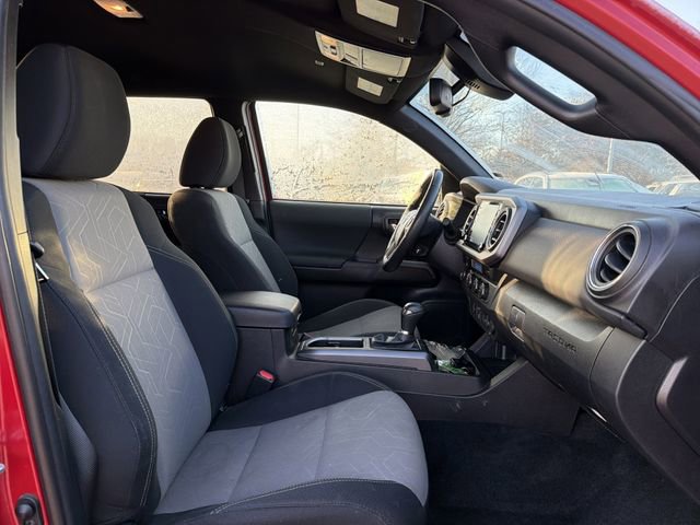 Used 2023 Toyota Tacoma TRD Off-Road image 19