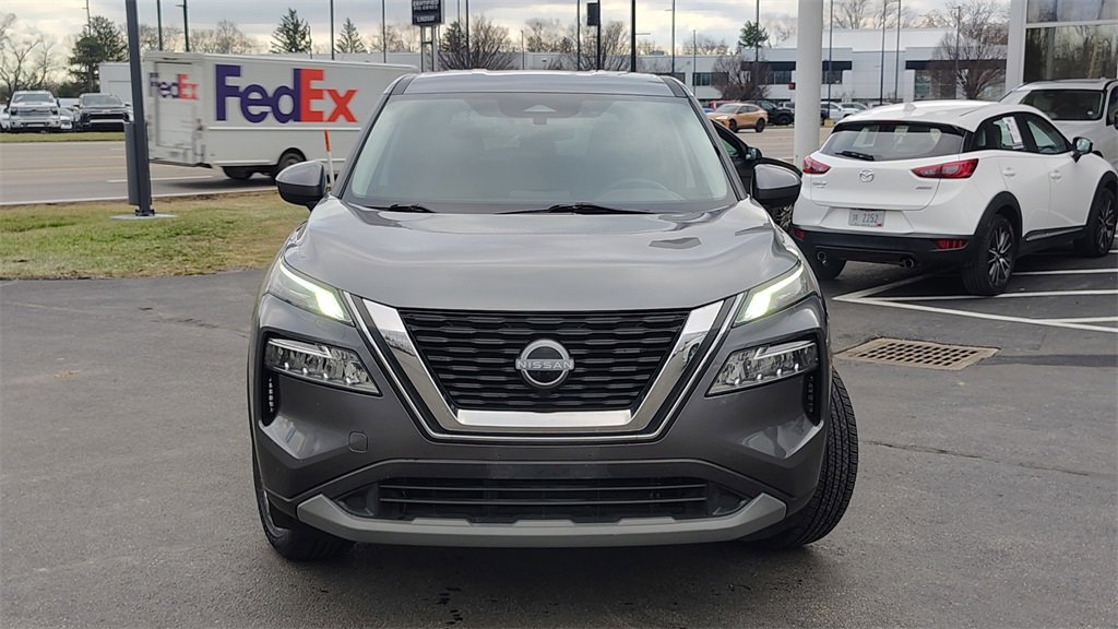 Used 2023 Nissan Rogue SV image 31