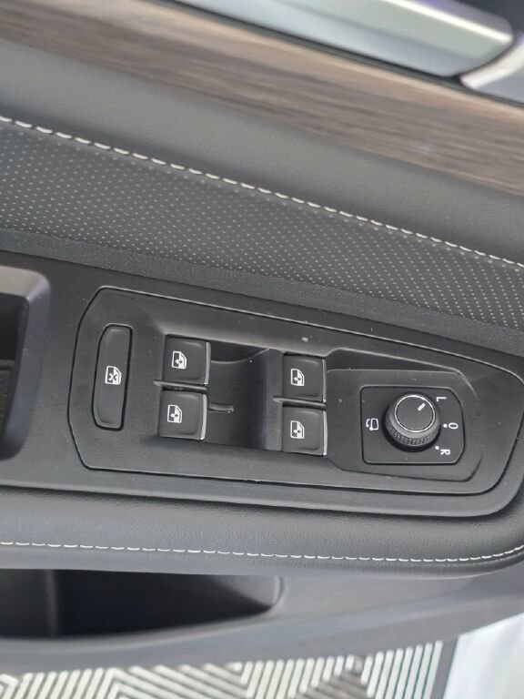 New 2026 Volkswagen Atlas SEL Premium R-Line image 23