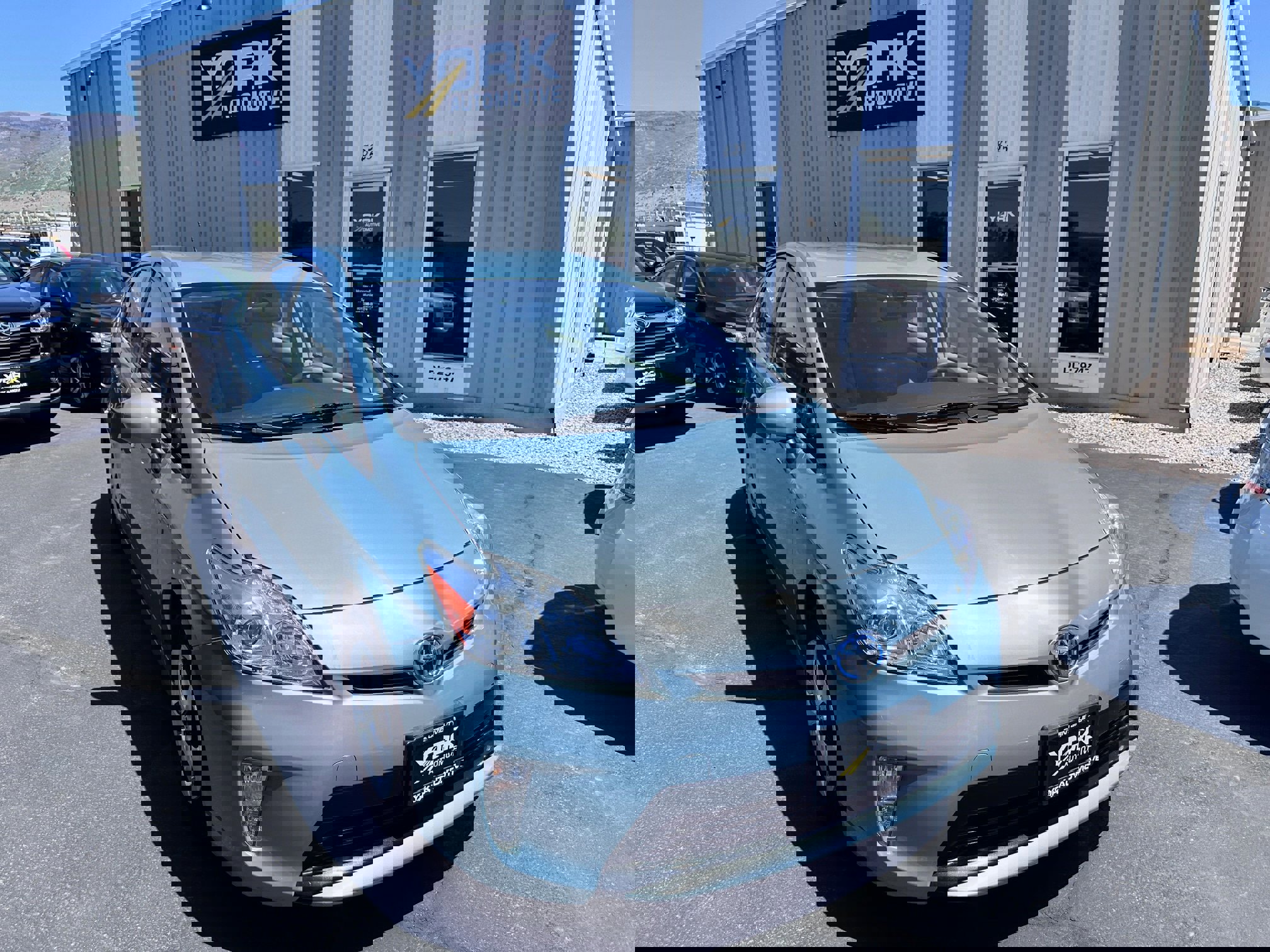Used 2015 Toyota Prius Two image 1