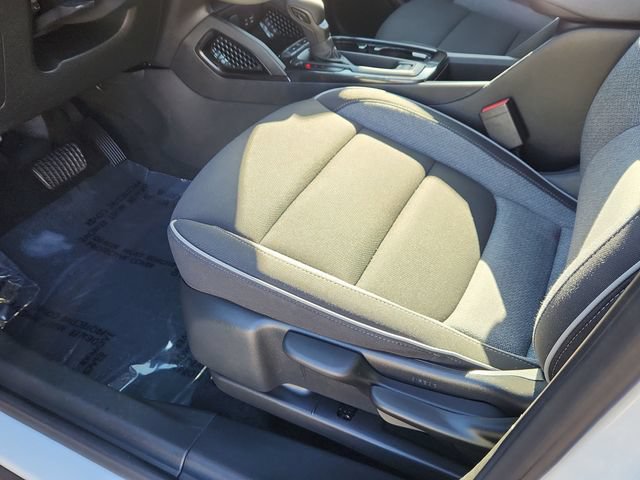 Used 2025 Chevrolet TrailBlazer LT AWD/4WD image 21