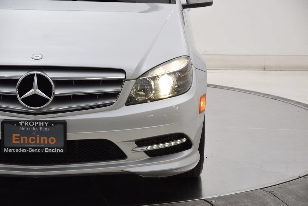 Used 2011 Mercedes-Benz C 300 Sedan image 9