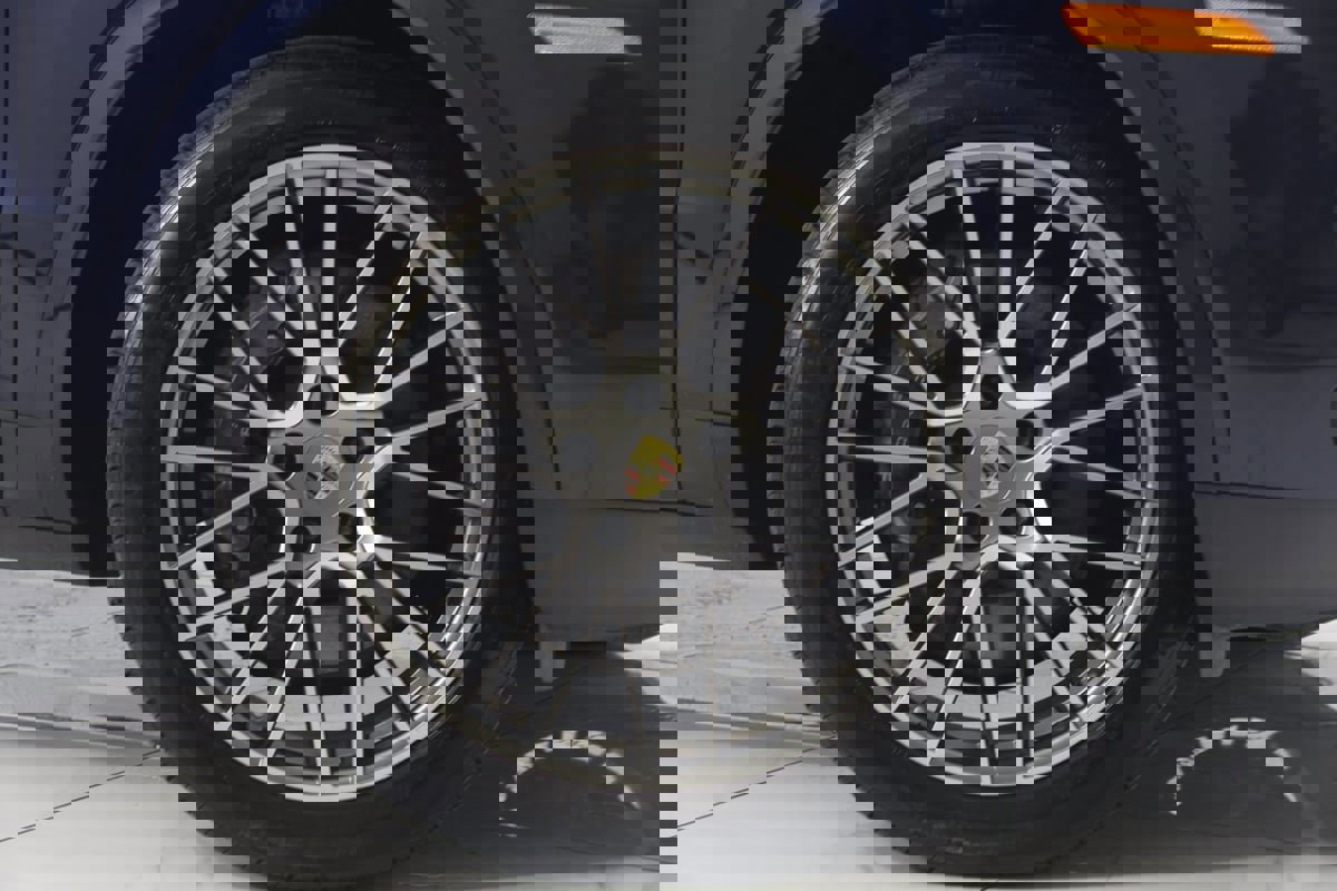 Used 2022 Porsche Cayenne Platinum Edition w/ Premium Package Plus image 21