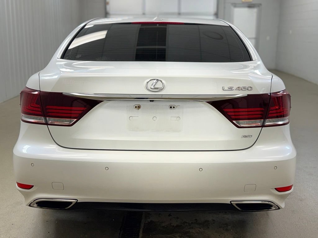 Used 2013 Lexus LS 460 AWD w/ Comfort Pkg image 6