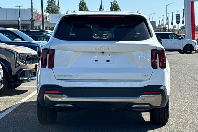 Certified 2025 Kia Sorento EX AWD/4WD image 7