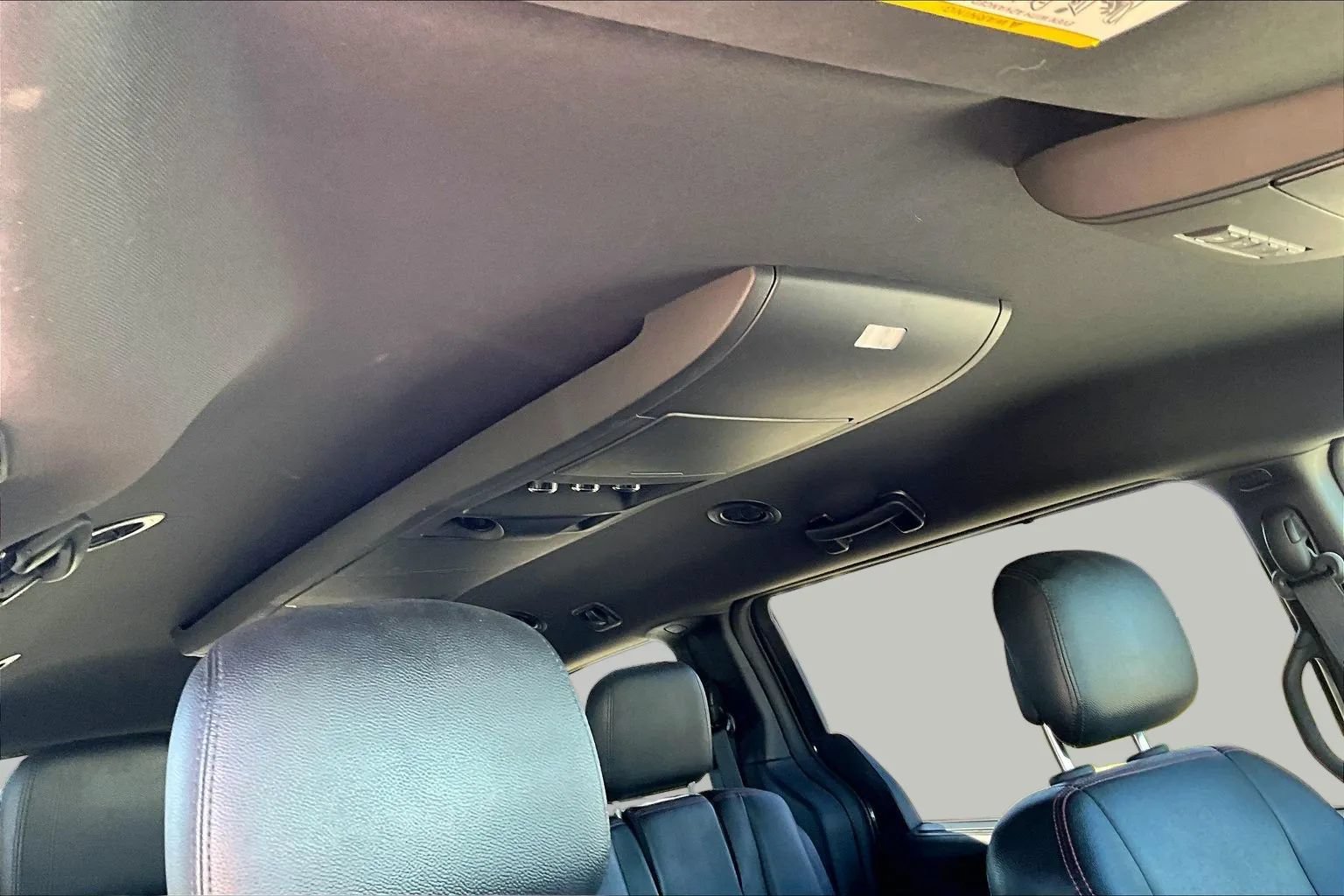Used 2018 Dodge Grand Caravan GT FWD image 26
