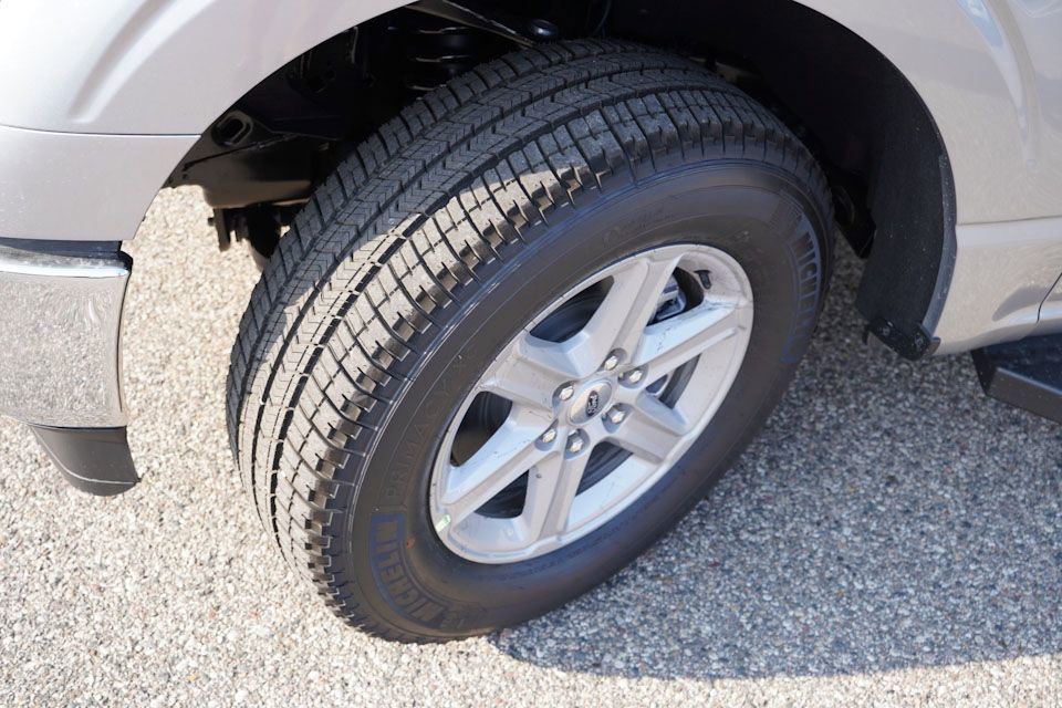 New 2025 Ford F150 XLT w/ Equipment Group 302A MID image 9