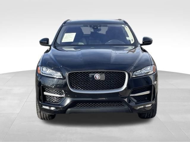 Used 2019 Jaguar F-PACE R-Sport image 11