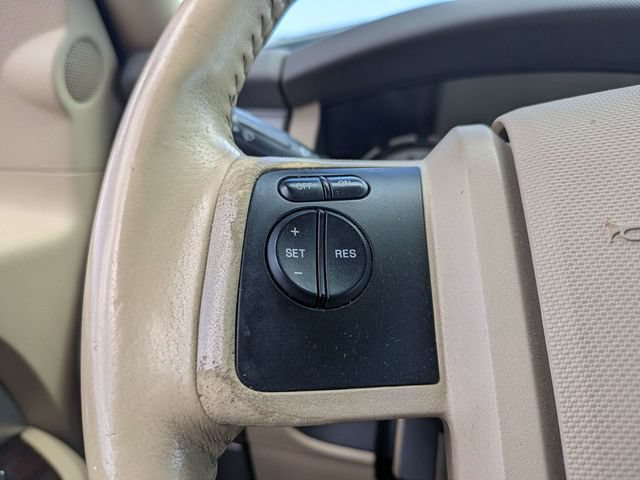 Used 2014 Ford Expedition EL XLT w/ Equipment Group 202A AWD/4WD image 28