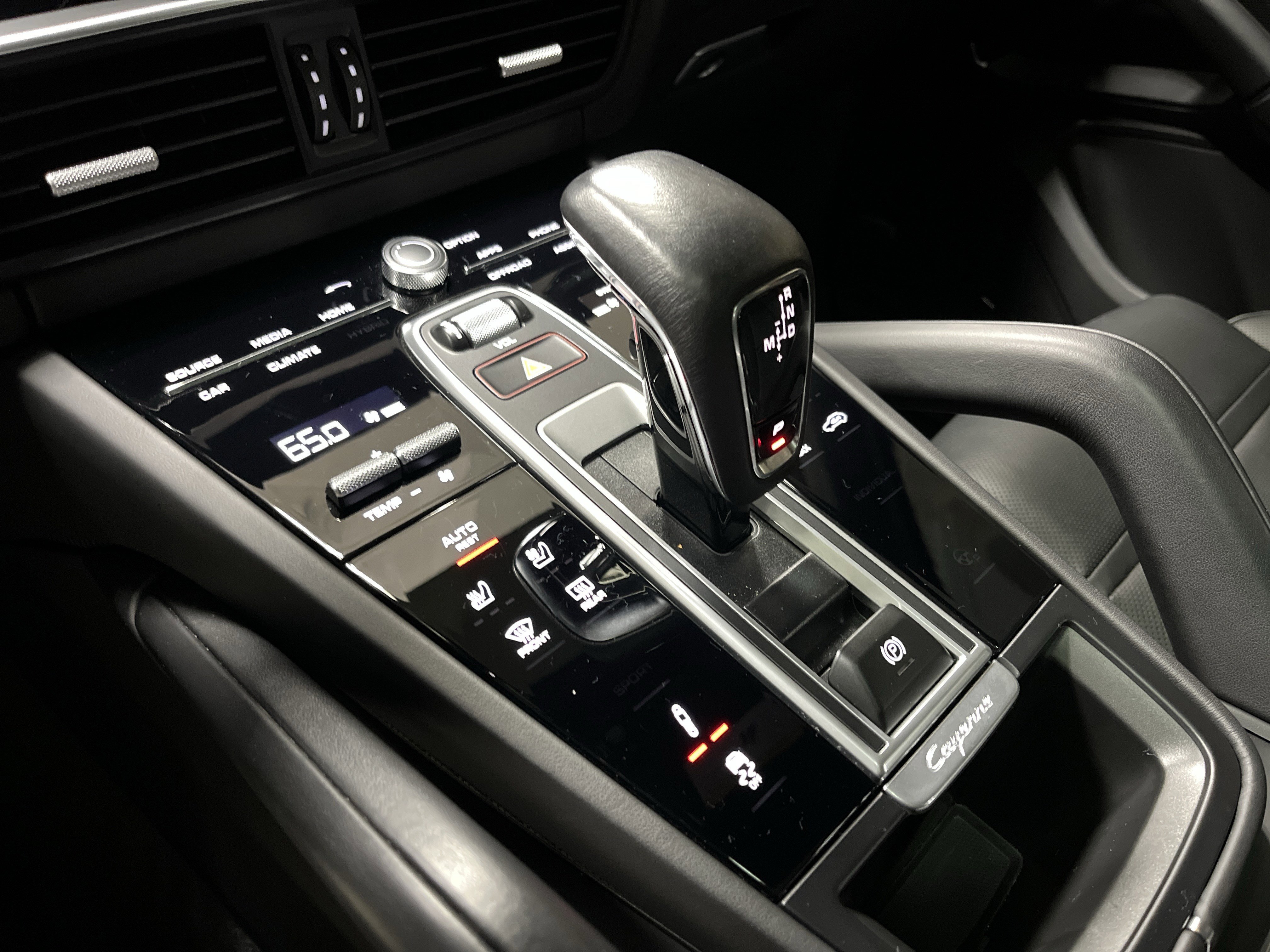 Used 2023 Porsche Cayenne GTS image 26