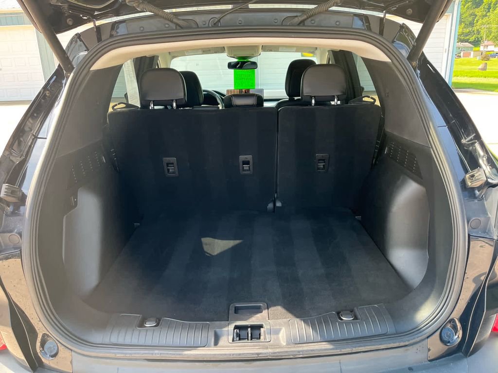 Used 2023 Ford Escape Platinum image 10