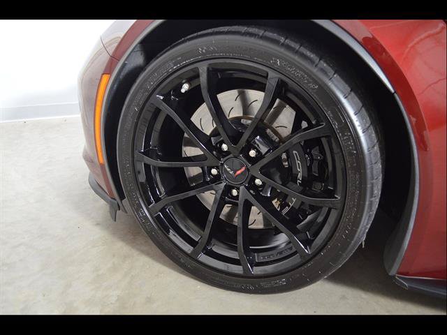 Used 2017 Chevrolet Corvette Grand Sport w/ Carbon Flash Badge Package RWD image 8
