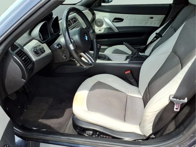 Used 2003 BMW Z4 2.5i RWD image 19