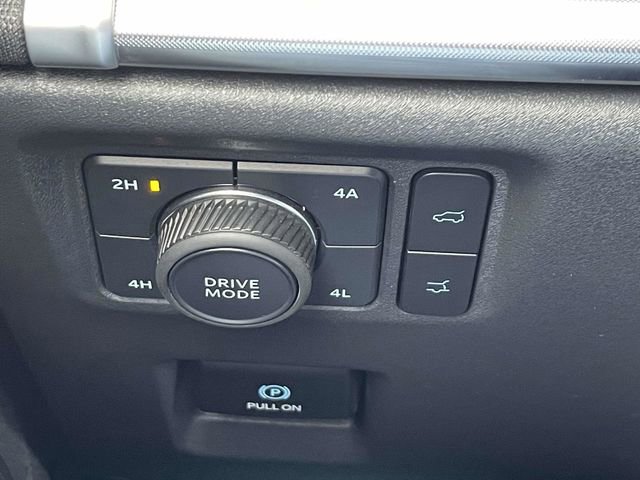 Used 2025 Ford Expedition Max Platinum image 40