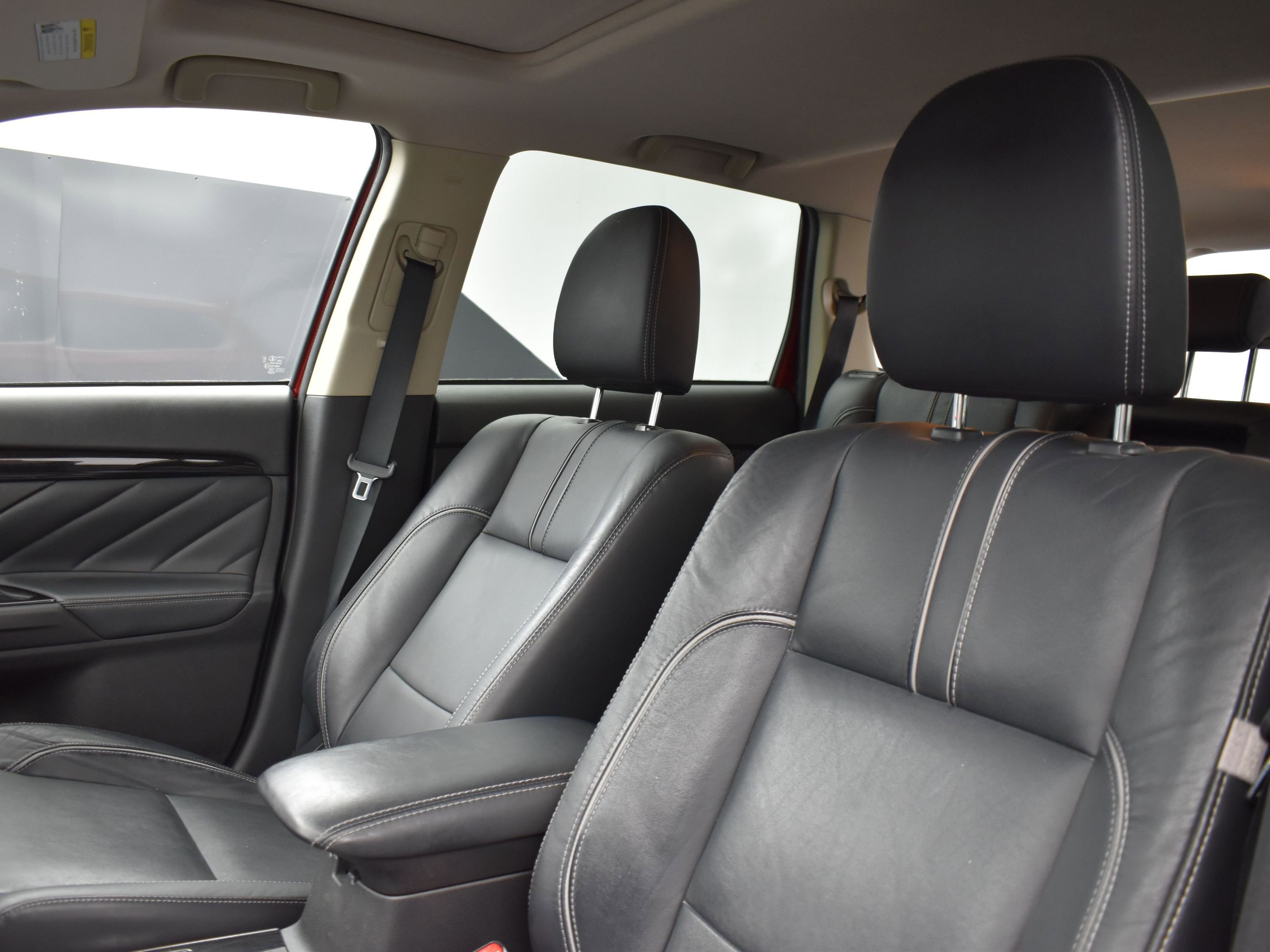 Used 2018 Mitsubishi Outlander GT image 12