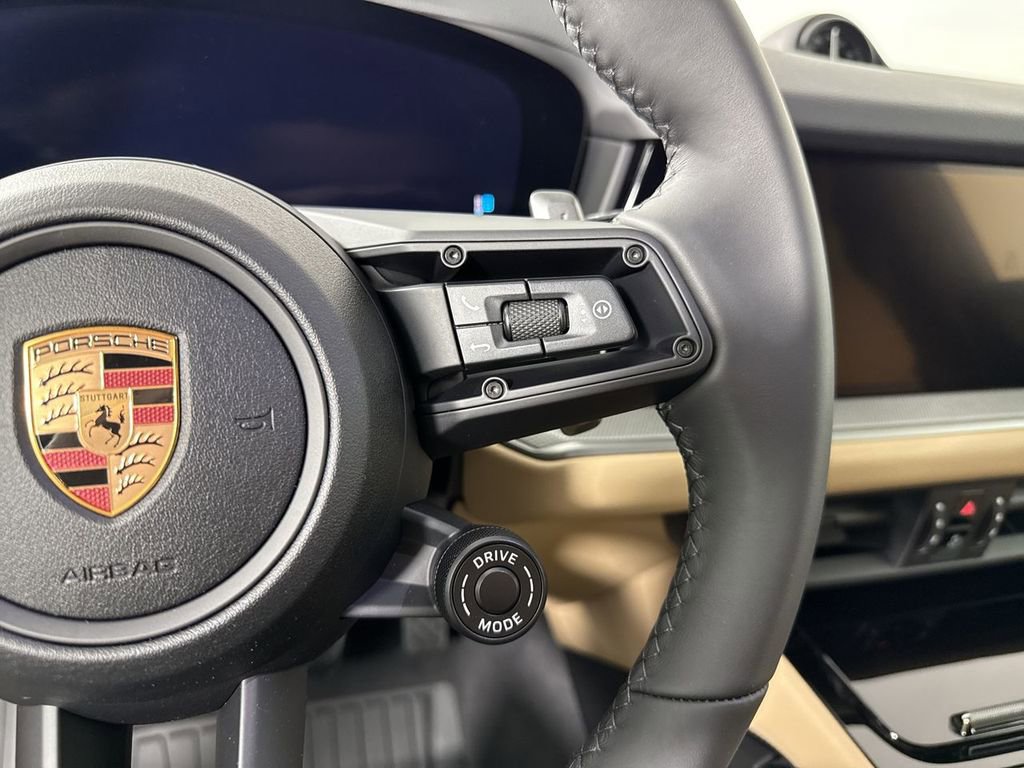 New 2026 Porsche Cayenne Coupe AWD/4WD image 38